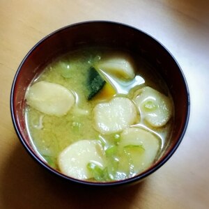 かぼちゃと豆麩の味噌汁